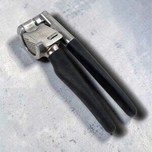 IKEA 365+ Vardefull Stainless Steel Garlic Press Black Rubber Handles 7 Inch